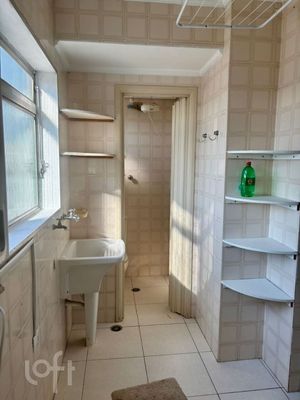Image 31 - 923112