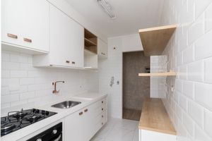 Image 4 - 923118