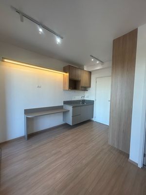 Image 3 - 923150