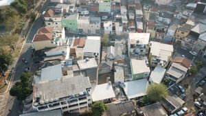 Image 6 - 923179