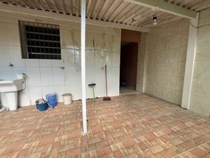 Image 14 - 923189