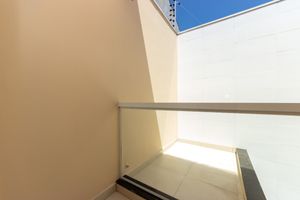 Image 11 - 923197