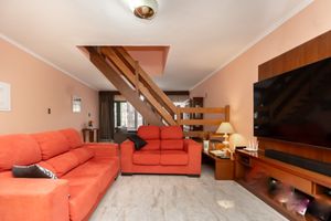 Image 4 - 923227