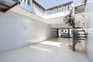 Image 30 - 923227