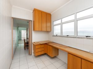 Image 22 - 923257