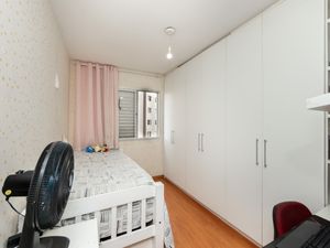 Image 21 - 923267