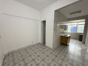 Image 1 - 923274