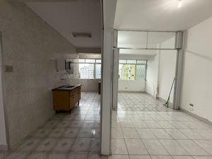 Image 2 - 923274