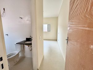 Image 42 - 923290