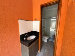 Image 19 - 923297