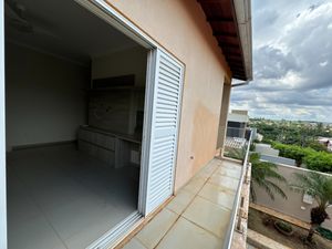 Image 44 - 923297
