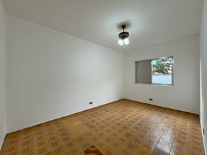 Image 39 - 923298
