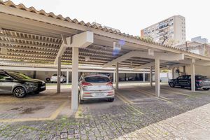 Image 38 - 923307