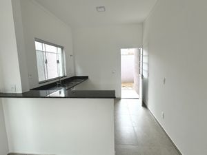 Image 21 - 923311
