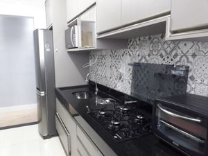 Image 5 - 923315
