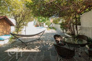 Image 41 - 923331