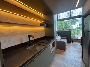 Image 23 - 923338