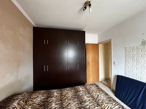 Image 19 - 923341