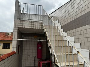 Image 24 - 923341