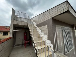 Image 25 - 923341
