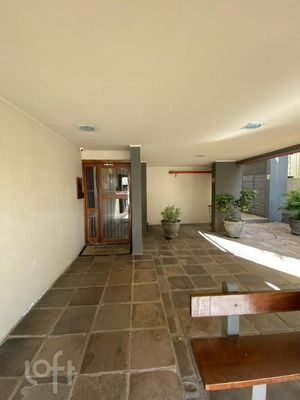 Image 22 - 923346