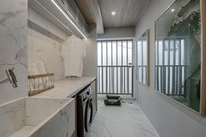 Image 4 - 923362