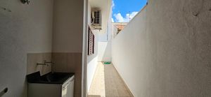 Image 16 - 923386