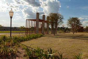 Image 7 - 923389