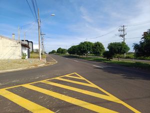 Image 10 - 923405