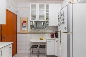 Image 17 - 923431