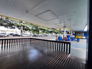 Image 16 - 923432