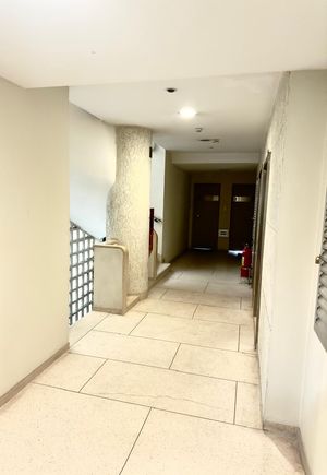 Image 20 - 923436
