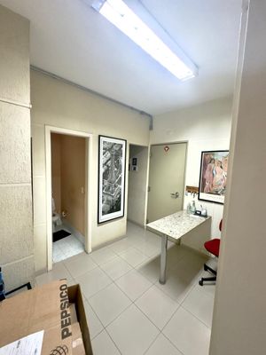Image 3 - 923436