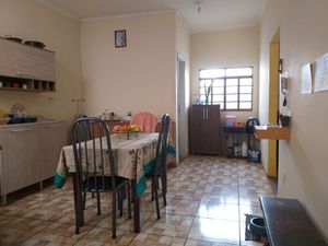 Image 15 - 923437
