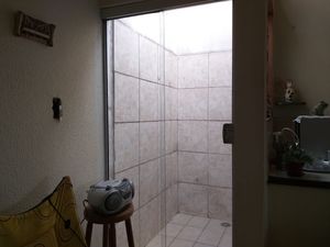 Image 19 - 923437