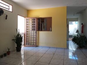 Image 6 - 923437