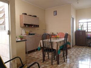 Image 22 - 923437