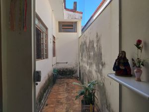 Image 10 - 923437