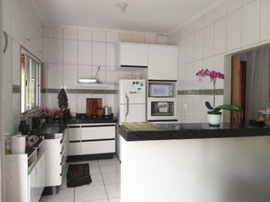 Image 18 - 923438