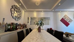 Image 4 - 923441