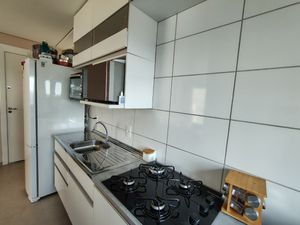 Image 2 - 923447