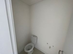 Image 3 - 923451