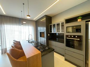 Image 18 - 923451