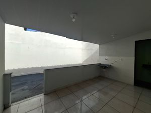Image 30 - 923470