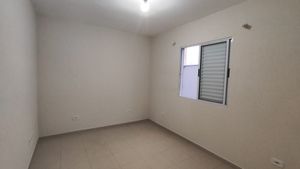 Image 4 - 923474