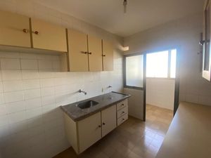 Image 19 - 923479