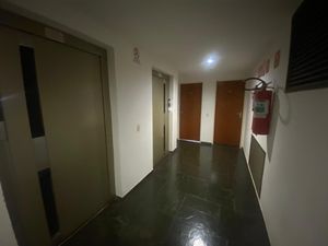 Image 1 - 923479