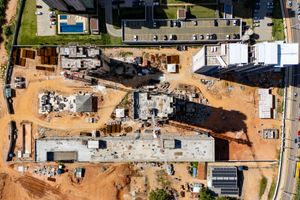 Image 8 - 923481