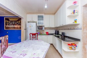 Image 23 - 923482