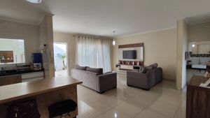 Image 21 - 923486